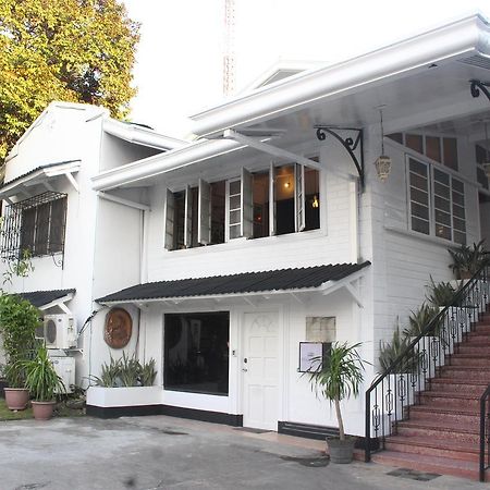 The White Bed And Breakfast Bacolod Esterno foto