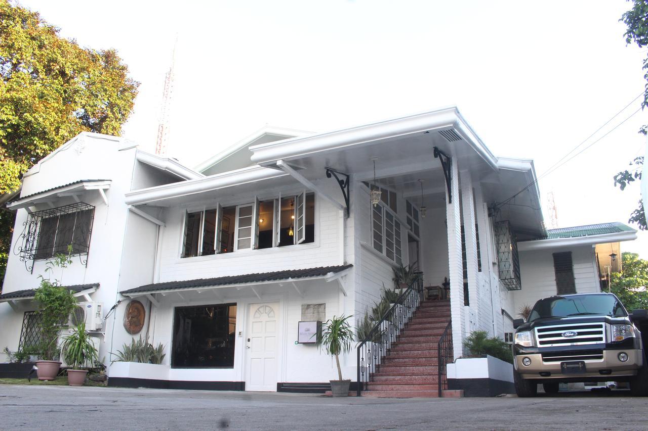 The White Bed And Breakfast Bacolod Esterno foto
