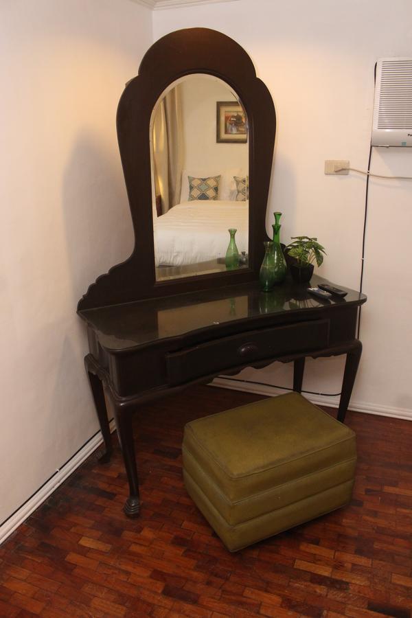 The White Bed And Breakfast Bacolod Esterno foto