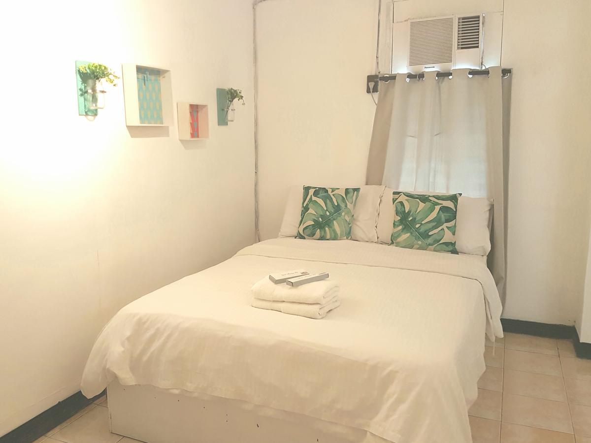 The White Bed And Breakfast Bacolod Esterno foto