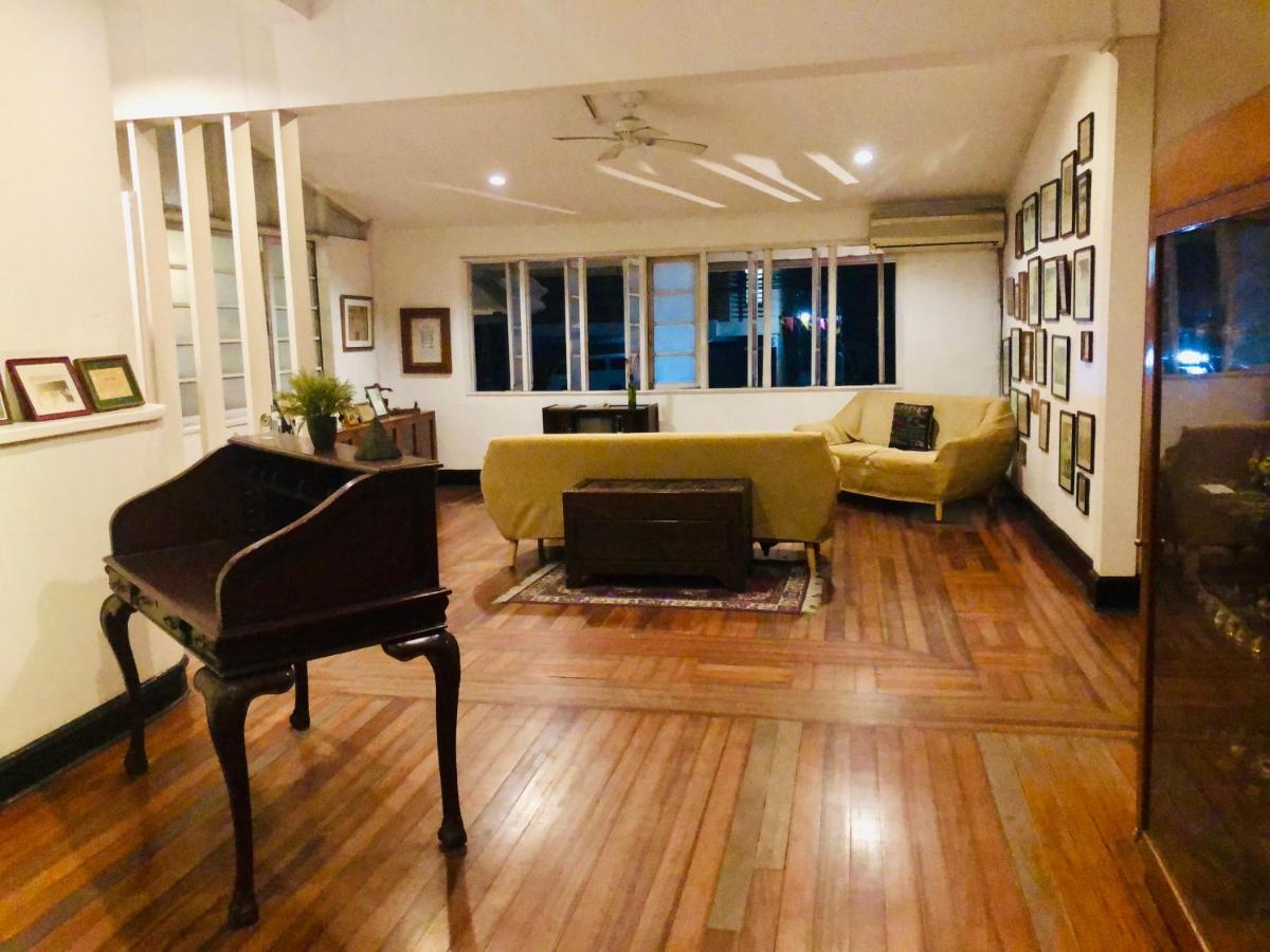 The White Bed And Breakfast Bacolod Esterno foto