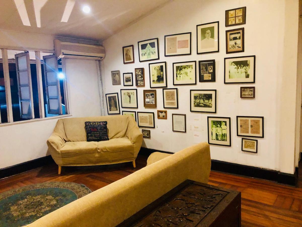 The White Bed And Breakfast Bacolod Esterno foto